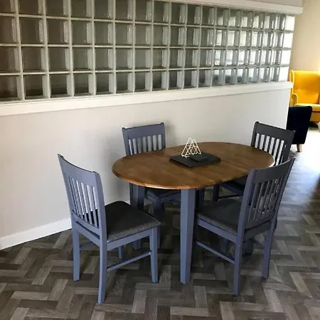 Large Three Bed With Lough Atalia Views