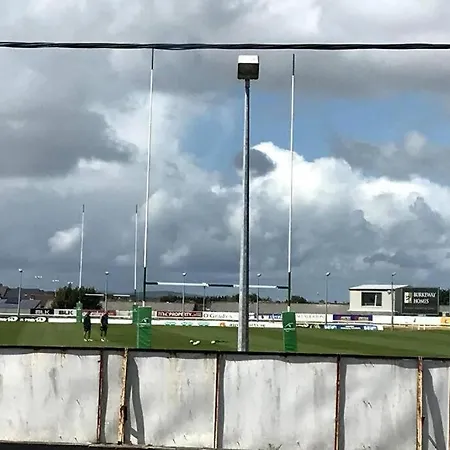 Apartament Large Three Bed With Lough Atalia Views *