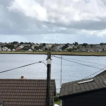 Large Three Bed With Lough Atalia Views Galway
